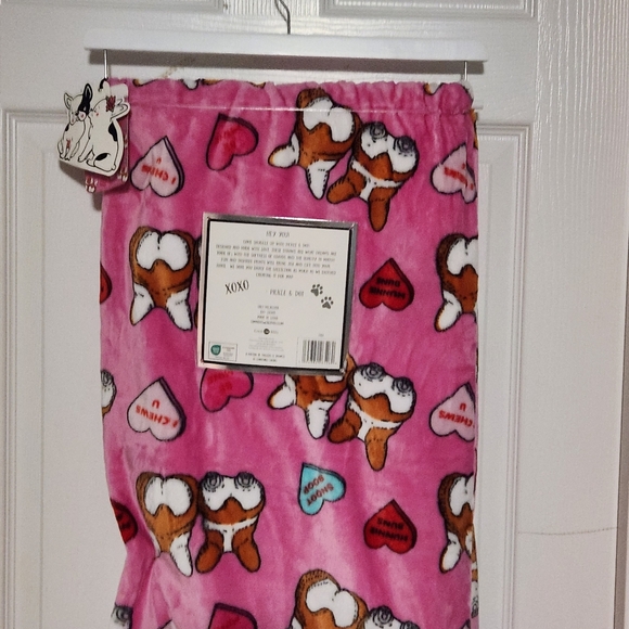 Pickle & Dot Pink Corgi Valentines's Day Blanket Throw NWT - Picture 5 of 12